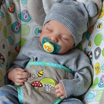 Bebê Reborn Menino Recém-nascido Arthur - Silicone realista
