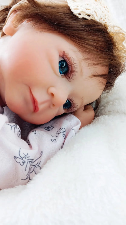 Linda Bebê Reborn Maya Original Corpo de Silicone