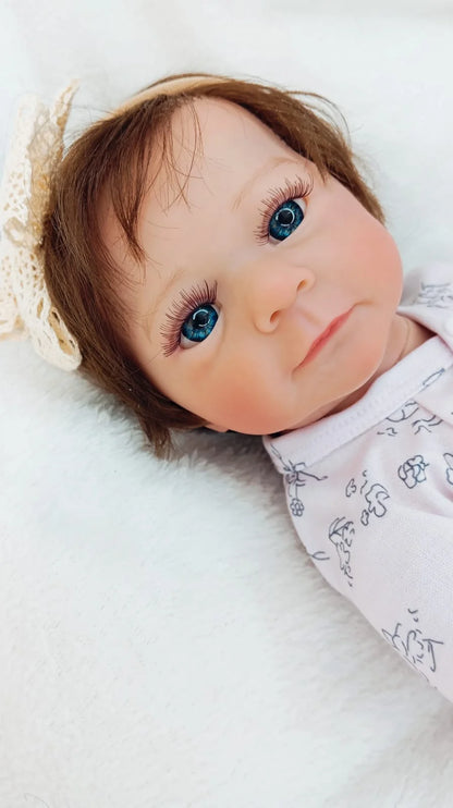 Linda Bebê Reborn Maya Original Corpo de Silicone